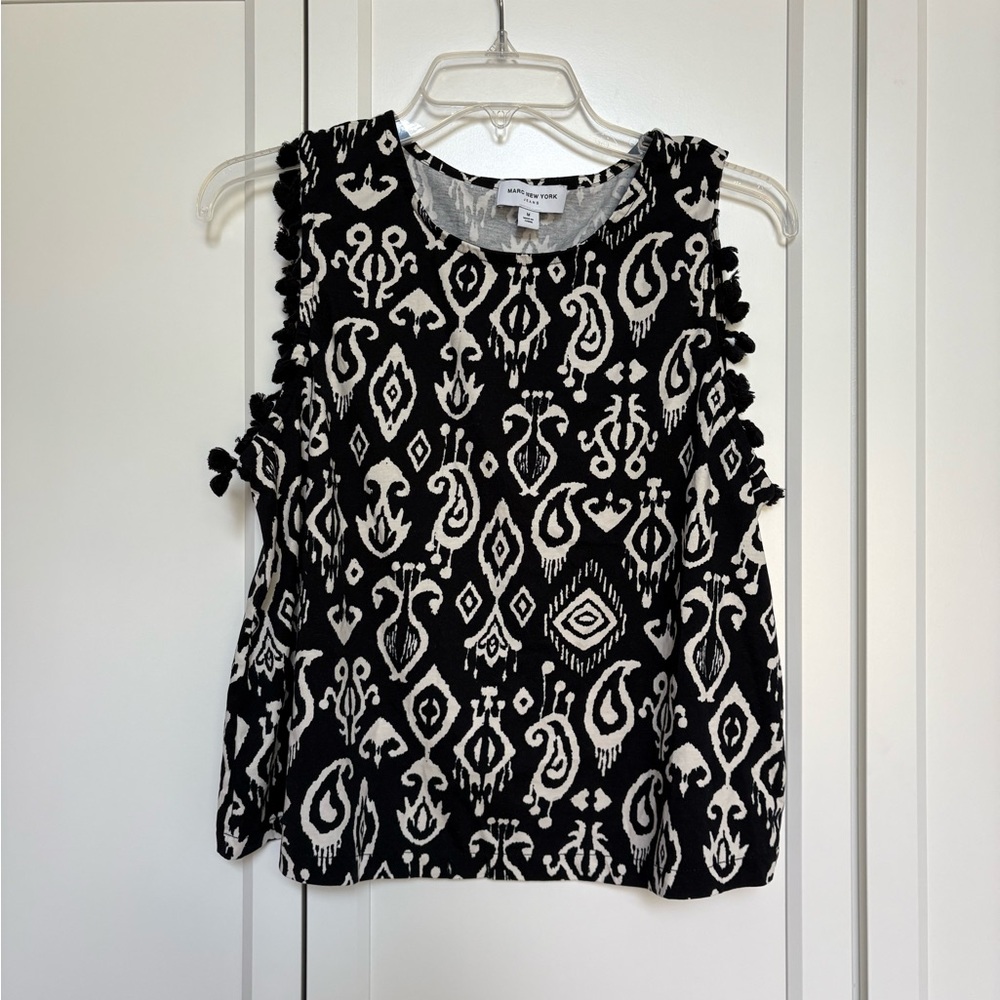 Marc New York Black and White Sleeveless Blouse